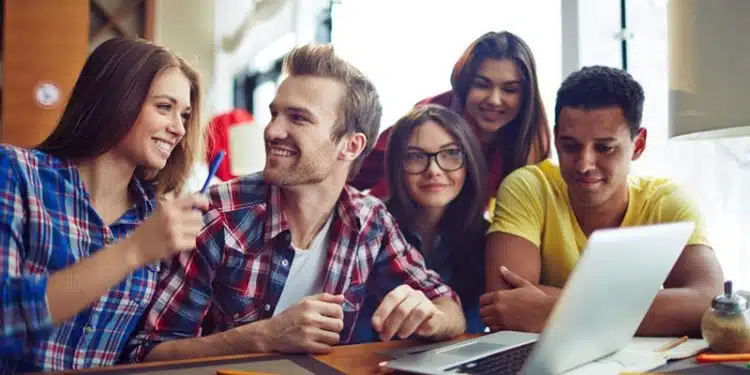 Pourquoi choisir une formation en l’alternance sur La Poste